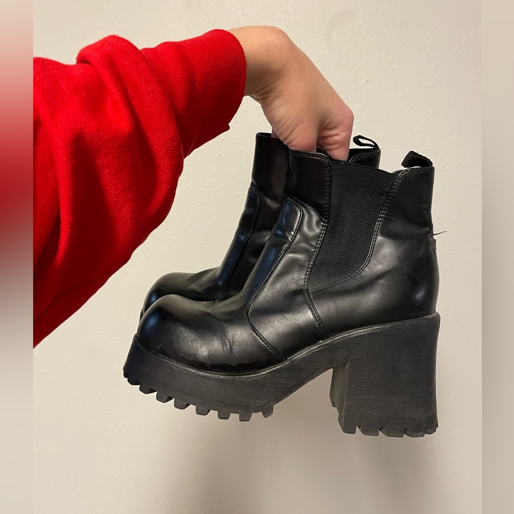 Y2K Maurice’s chunky ankle boots